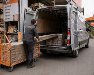 Das Möbeltaxi unterstützt bei der Abholung aus Baumärkten