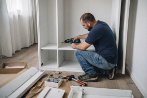 Aufbau von IKEA Möbeln und kombinierter Möbeltransport